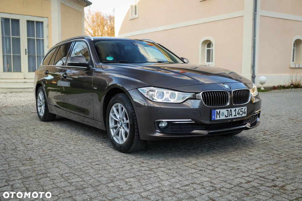 BMW Seria 3 320d Blue Performance Luxury Line - 7