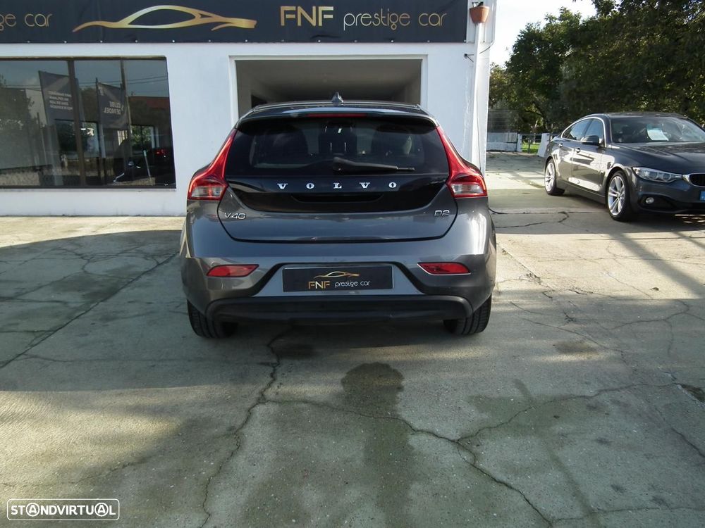 Volvo V40 1.6 D2 Kinetic - 8