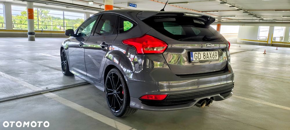 Ford Focus 2.0 TDCi ST-2 - 13
