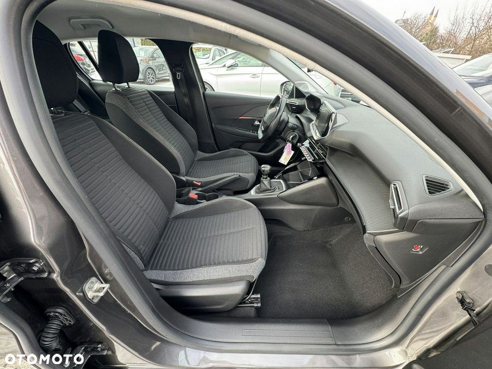 Peugeot 208 PureTech 100 Style - 22