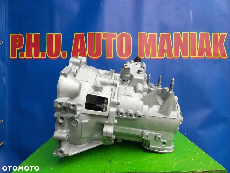 SKRZYNIA BIEGÓW OUTLANDER 2.0 16V 4X4 BENZYNA 5 B. - 2