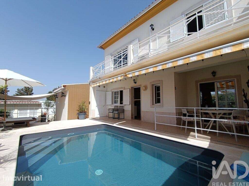 Moradia geminada T3 em Sesimbra (Castelo) de 127 m2 - Grande imagem: 2/40