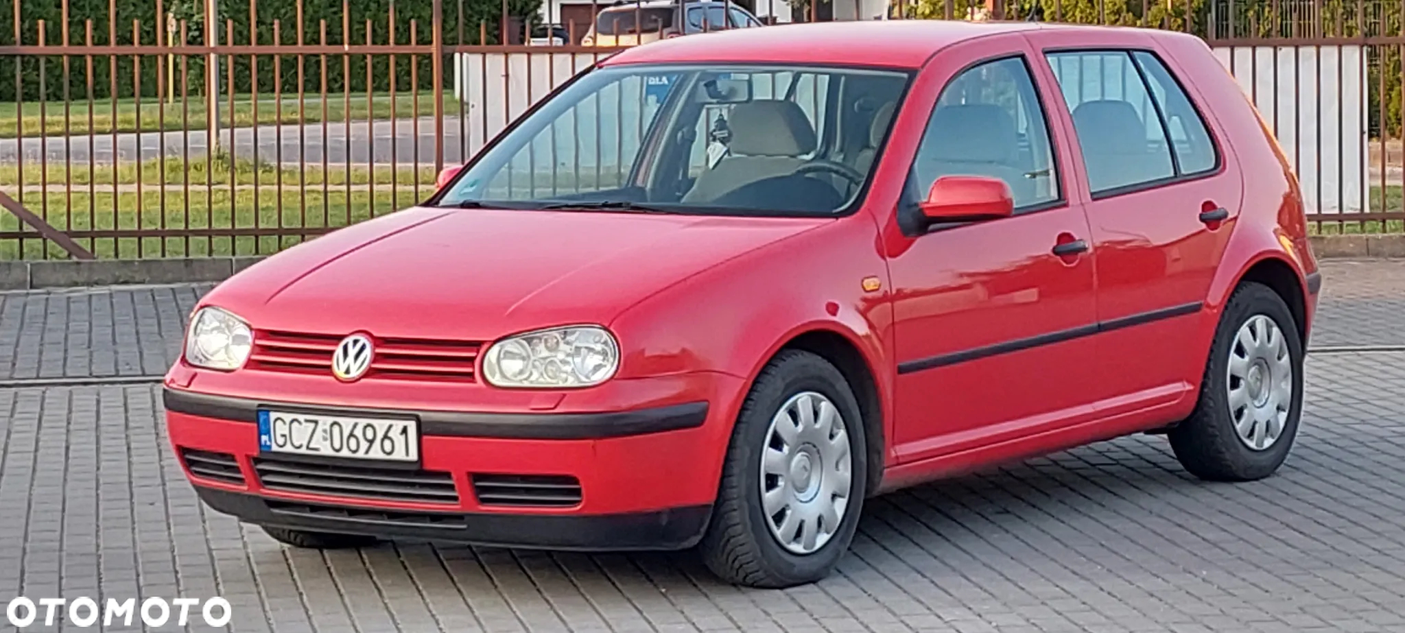 Volkswagen Golf - 15