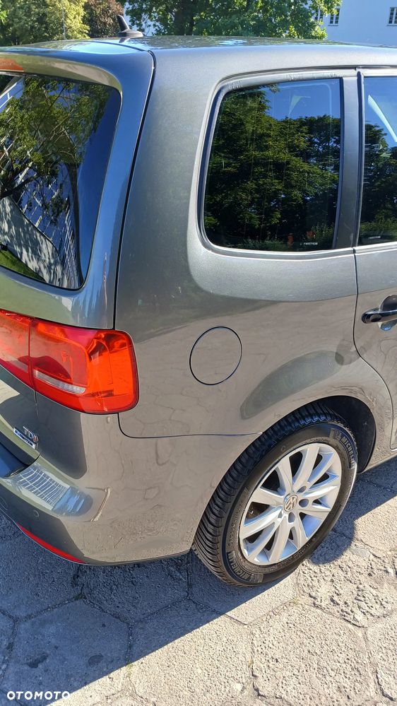 Volkswagen Touran 1.6 TDI DPF Trendline DSG - 11