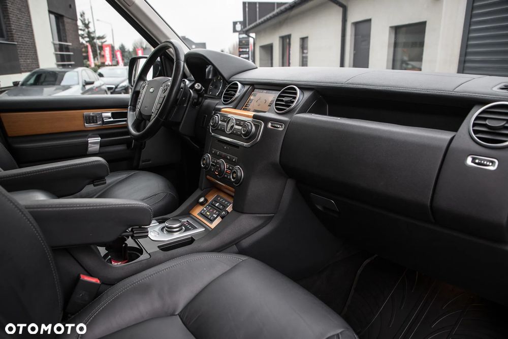 Land Rover Discovery 3.0 SD V6 HSE - 37