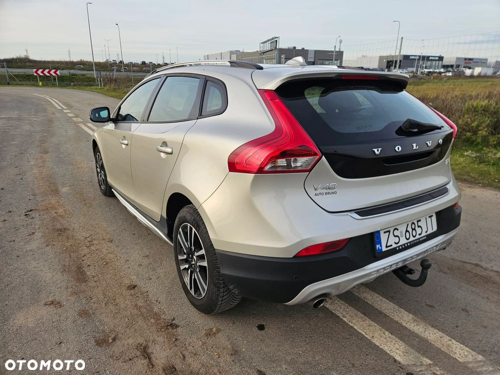 Volvo V40 T3 Drive-E Momentum - 13