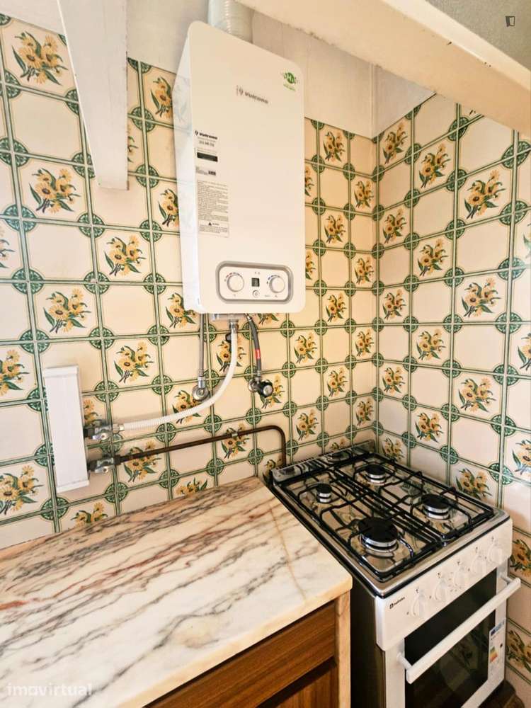 Quarto - localizado em Amadora Lisbon - Grande imagem: 4/8