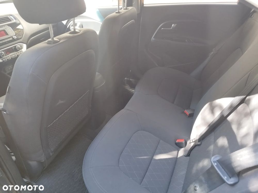 Kia Rio 1.4 Business Line - 6