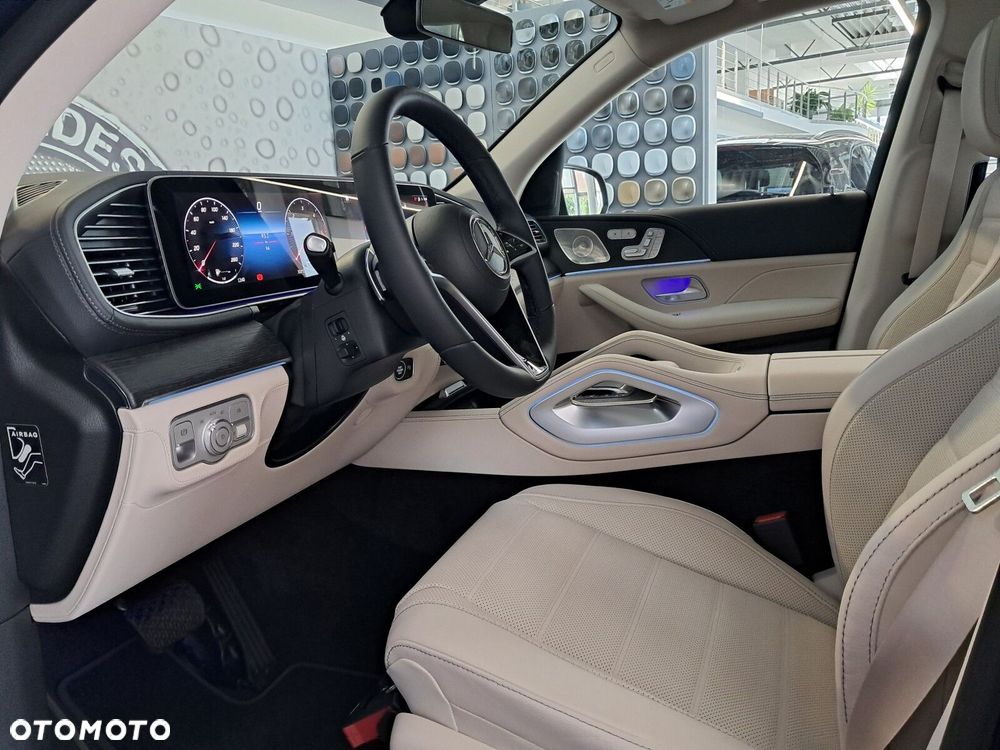 Mercedes-Benz GLE - 40