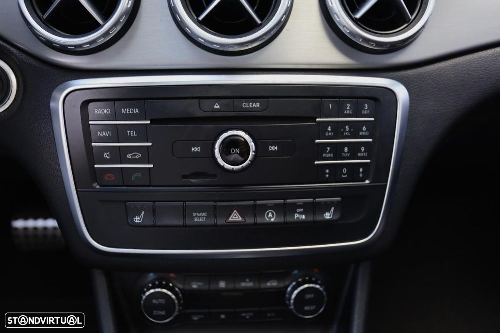 Mercedes-Benz GLA 220 d AMG Line - 11