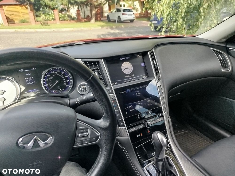 Infiniti Q50 - 10