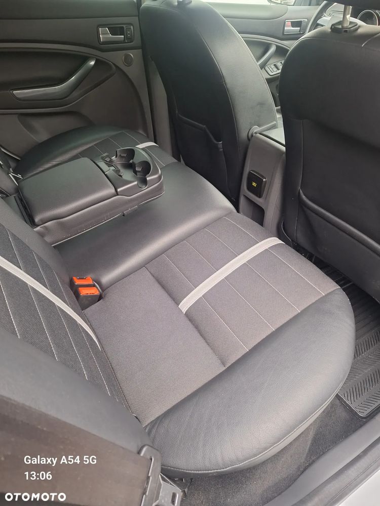 Ford Kuga 2.0 TDCi 4x4 Individual - 6