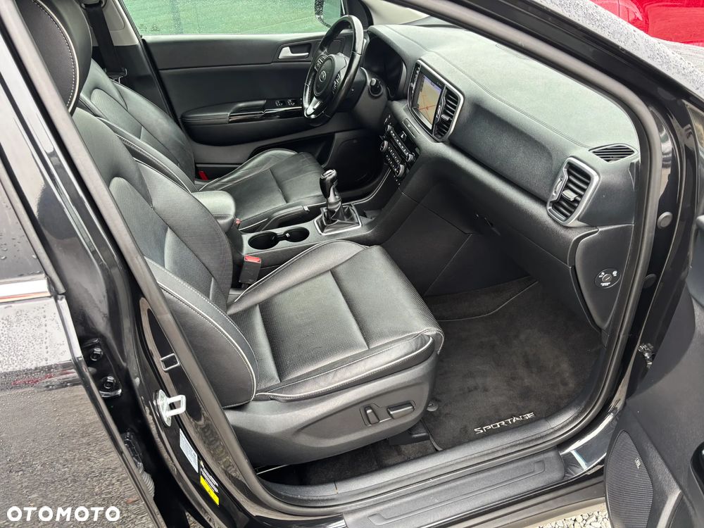 Kia Sportage 1.6 GDI 2WD Dream-Team Edition - 33