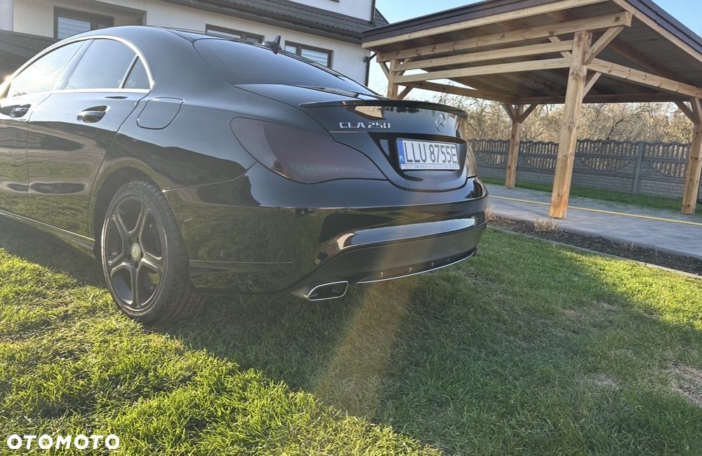Mercedes-Benz CLA 250 7G-DCT - 5