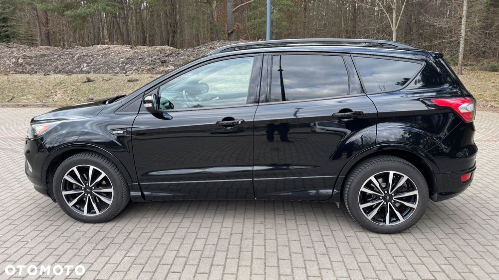 Ford Kuga 1.5 EcoBoost 2x4 ST-Line - 6