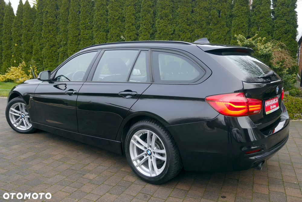 BMW Seria 3 318d Sport Line - 8