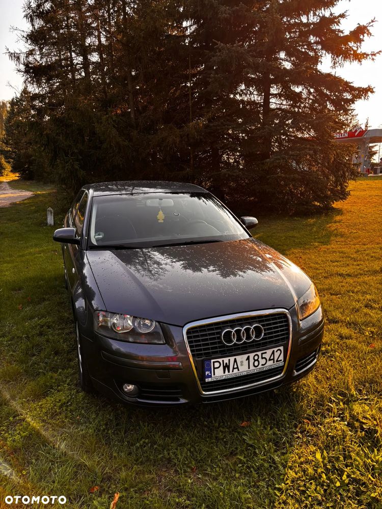 Audi A3 3-drzwiowe 2.0 FSI Attraction - 1