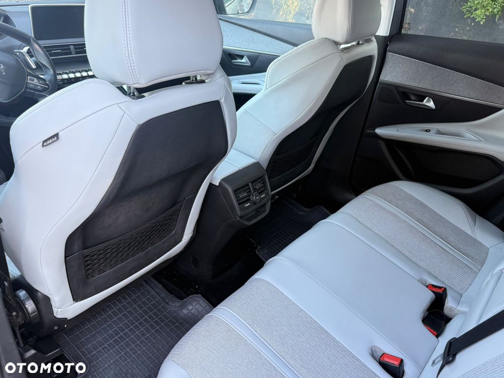 Peugeot 3008 - 18