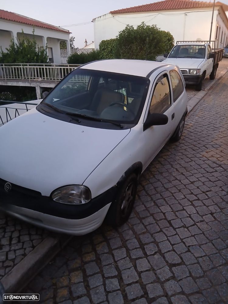 Opel Corsa - 1