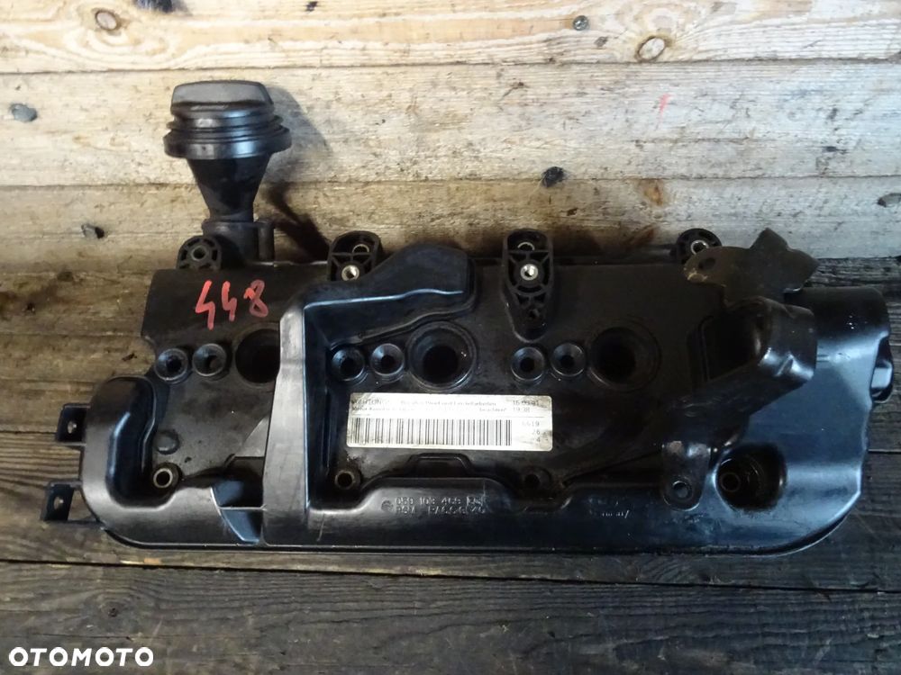 Pokrywa Zaworów Głowicy Cylindrów  059103469CG AUDI VOLKSWAGEN 3.0
