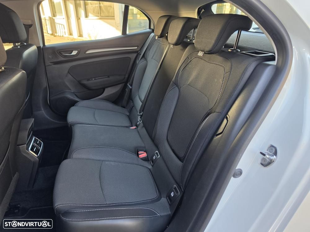 Renault Mégane 1.5 Blue dCi Zen - 19