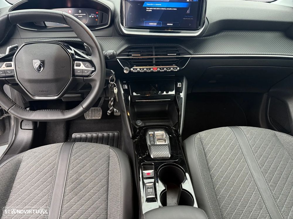 Peugeot 208 1.2 Hybrid Allure e-DCS6 - 11