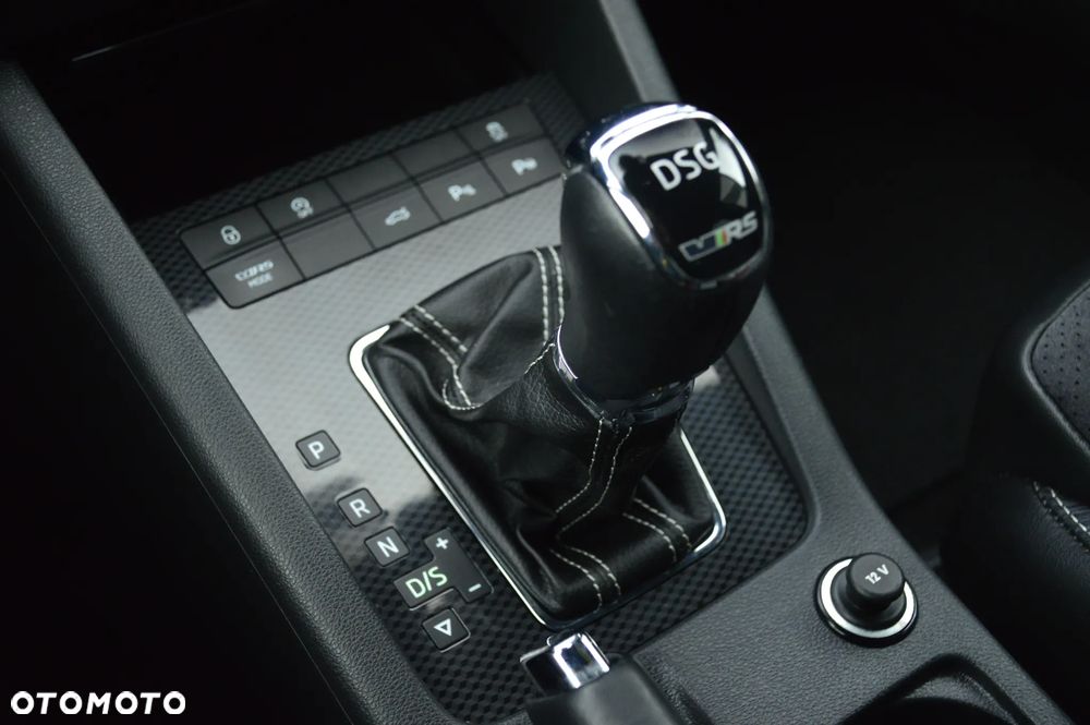 Skoda Octavia 2.0 TDI (Green tec) 4x4 DSG RS - 33