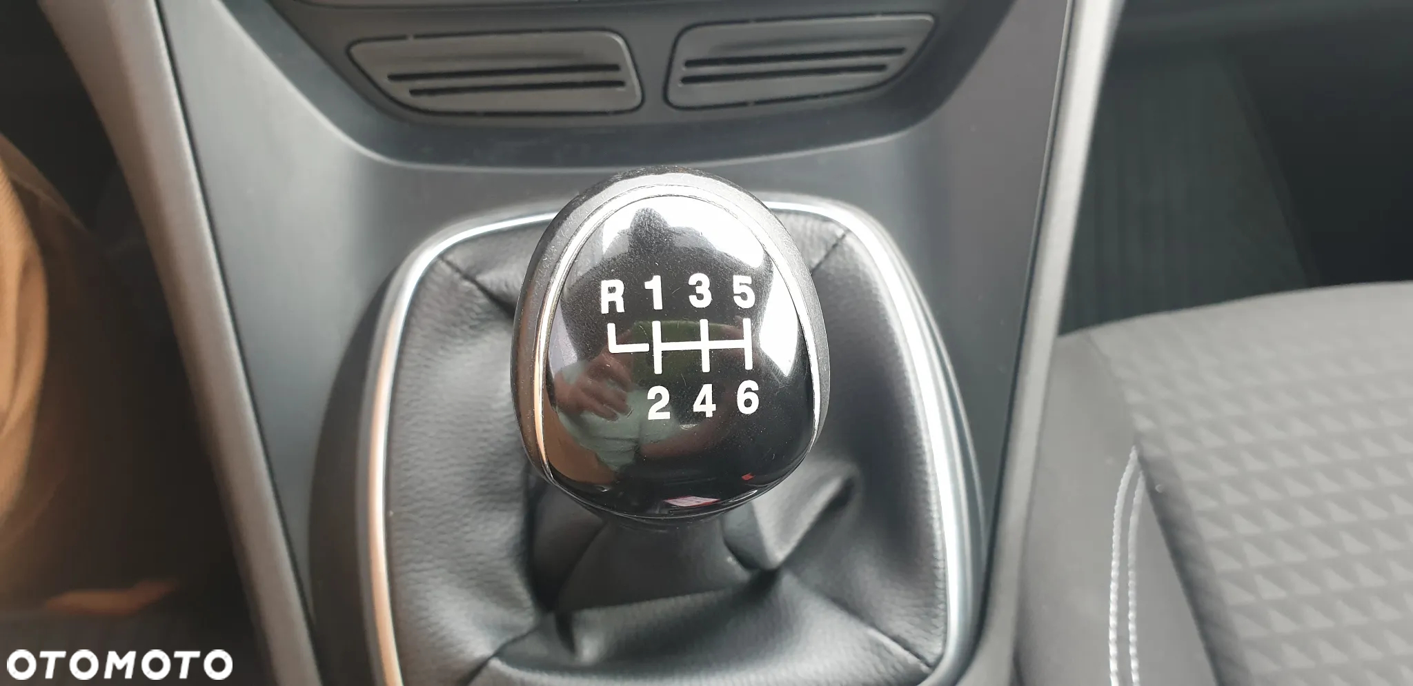 Ford C-MAX 1.5 TDCi Trend - 24