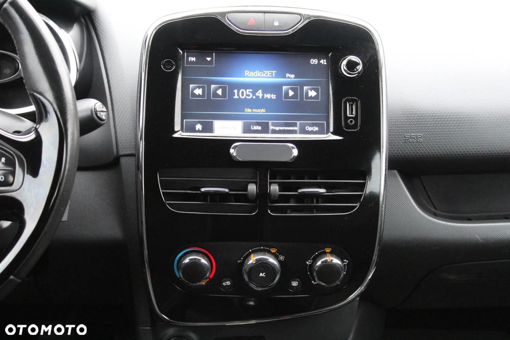 Renault Clio - 8
