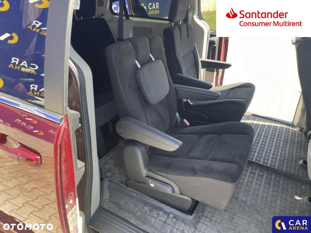 Dodge Grand Caravan - 21