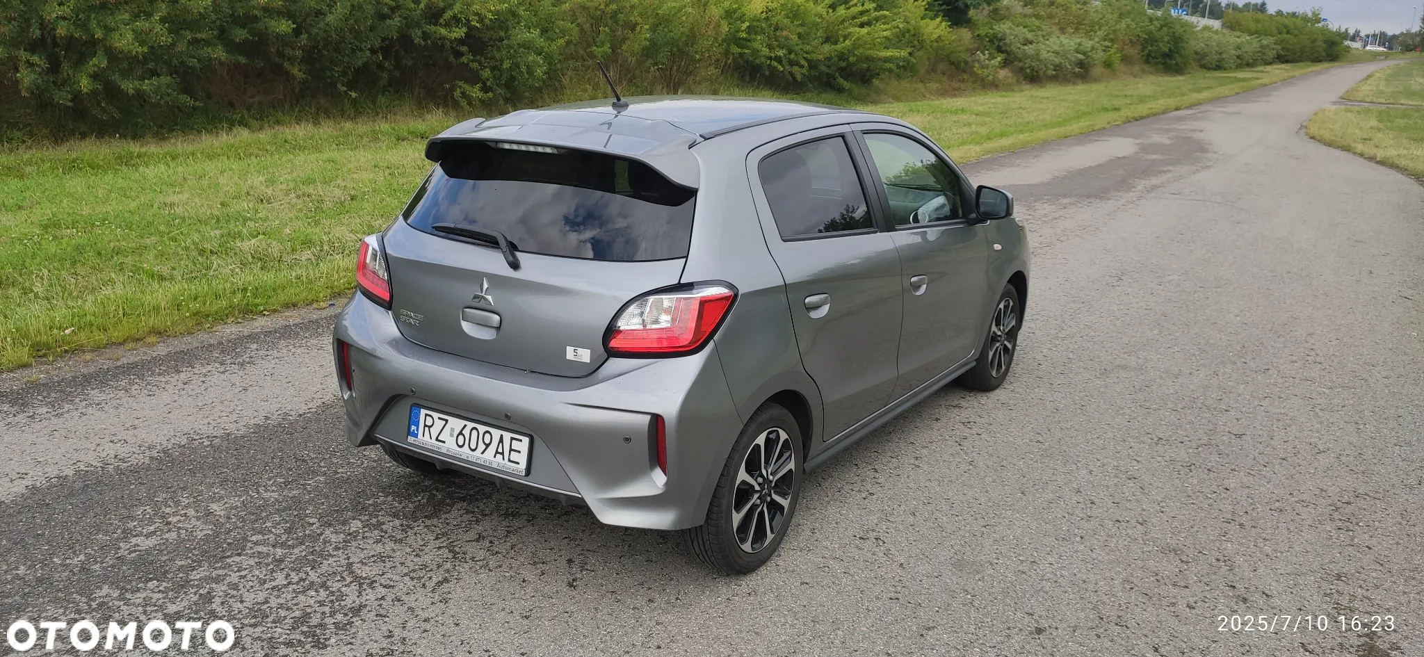 Mitsubishi Space Star 1.2 AS&G Insport - 4