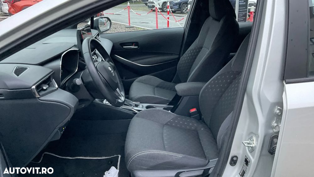 Toyota Corolla TS 1.8 HSD Dynamic - 15