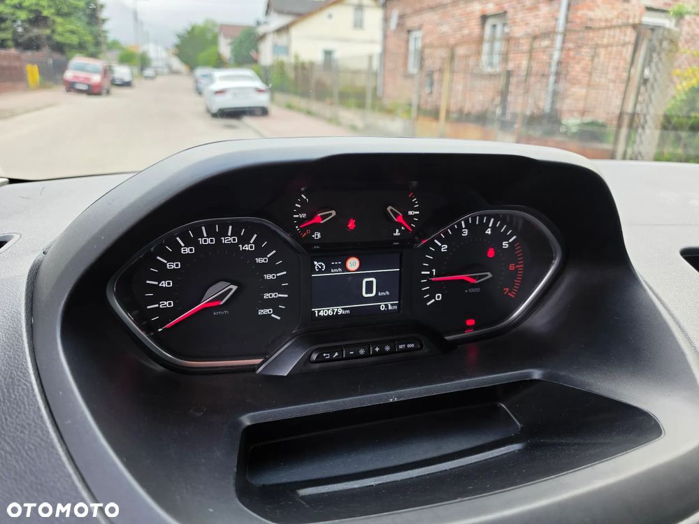 Peugeot Rifter 1.5 BlueHDI Active - 27