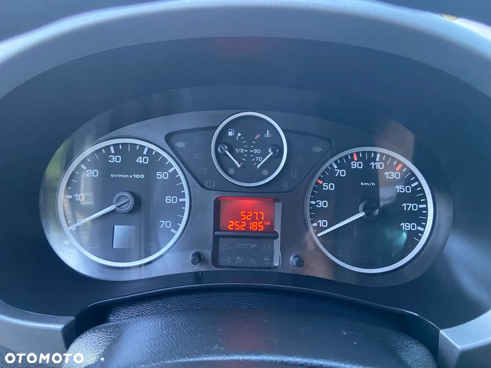 Peugeot Partner Tepee BlueHDi 100 Stop&Start ETG6 Active - 23