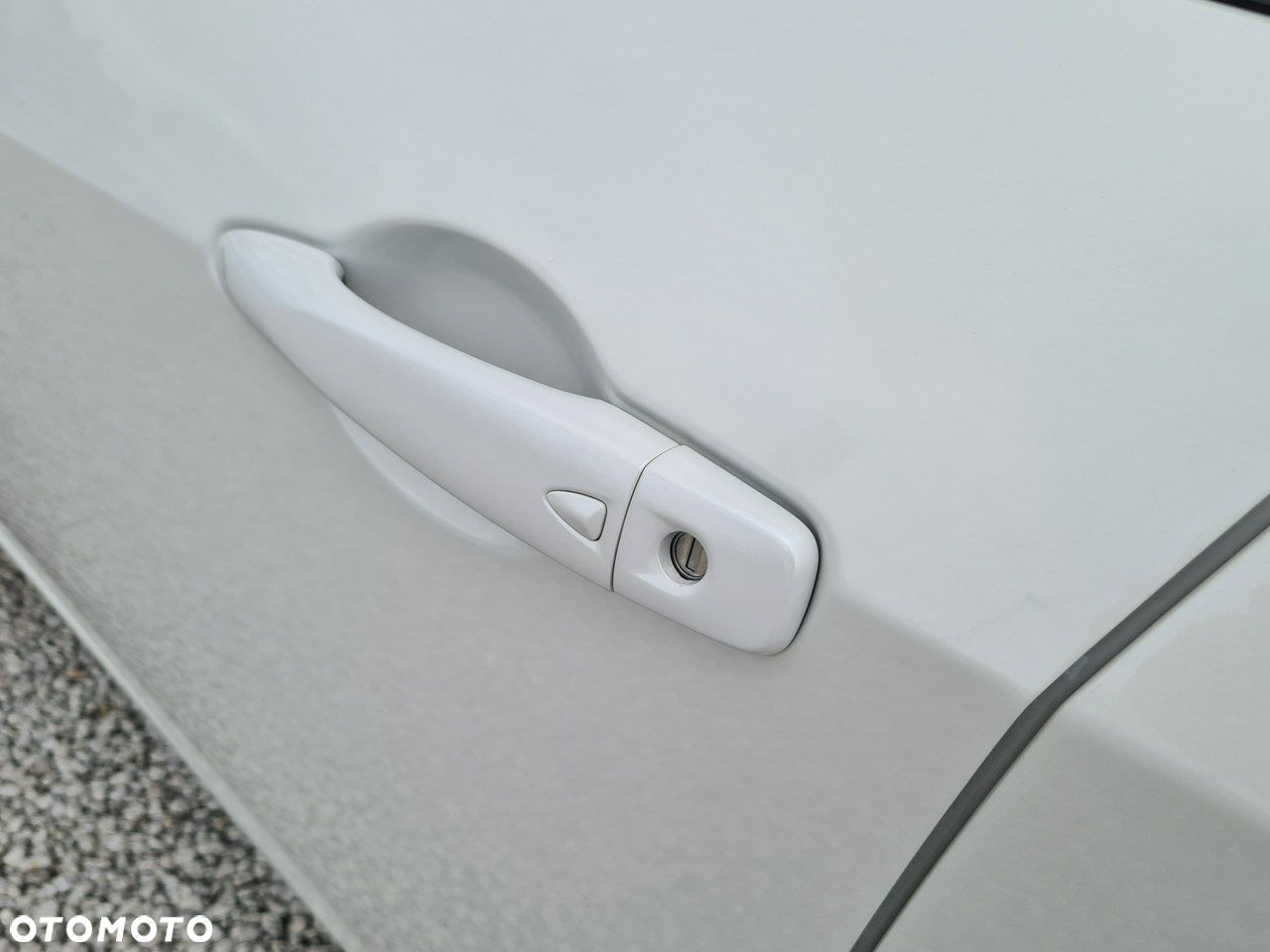 Nissan Micra 0.9 IG-T BOSE Personal Premium Edition - 30