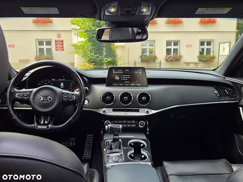 Kia Stinger 3.3 T-GDI V6 GT AWD - 19