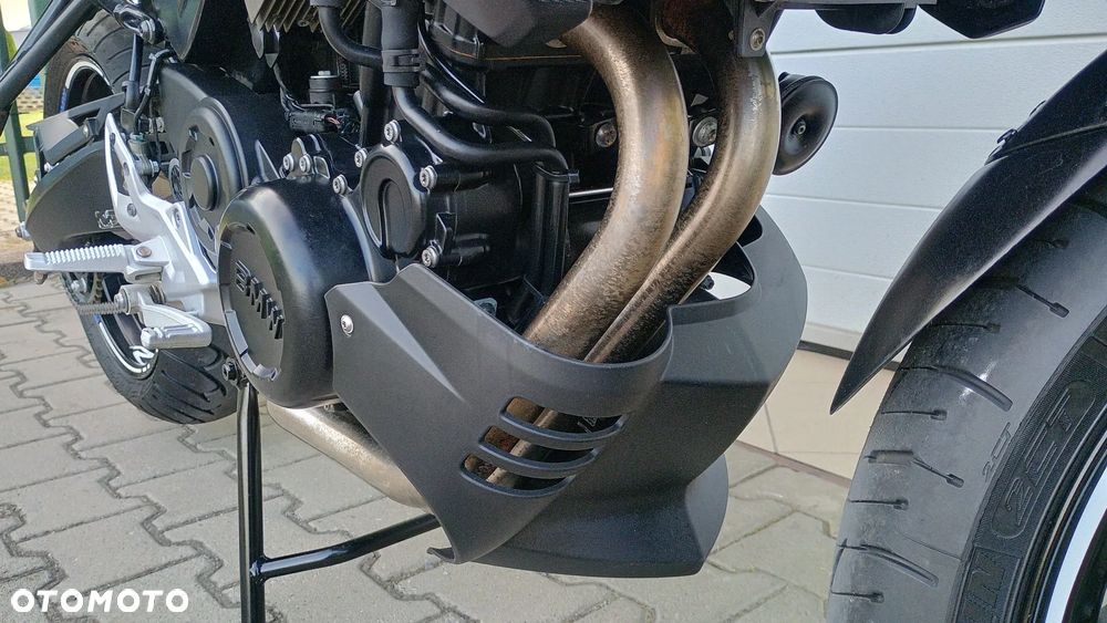 BMW F - 28