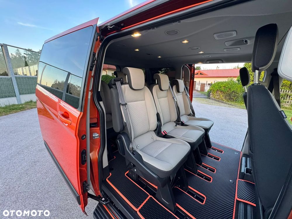 Ford Tourneo Custom - 14