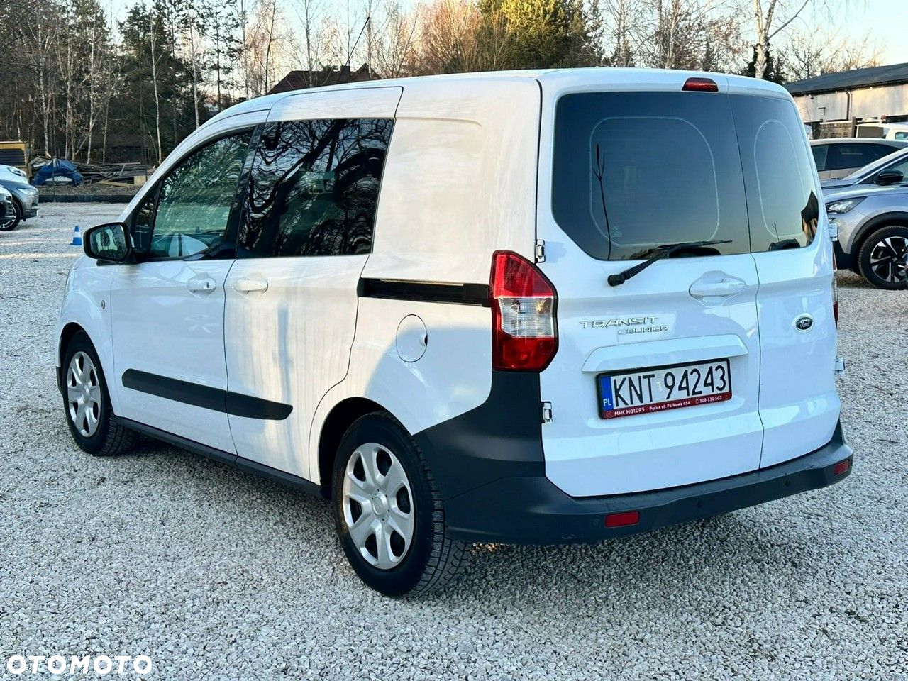 Ford Transit Courier - 5