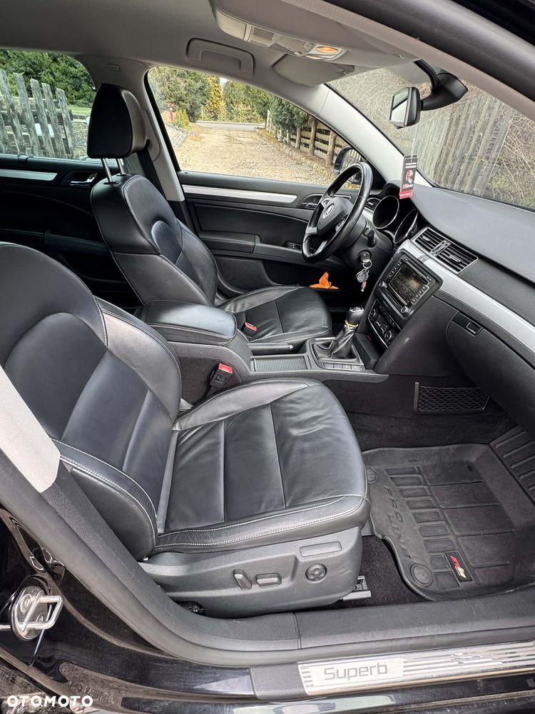 Skoda Superb 2.0 TDI Elegance - 8