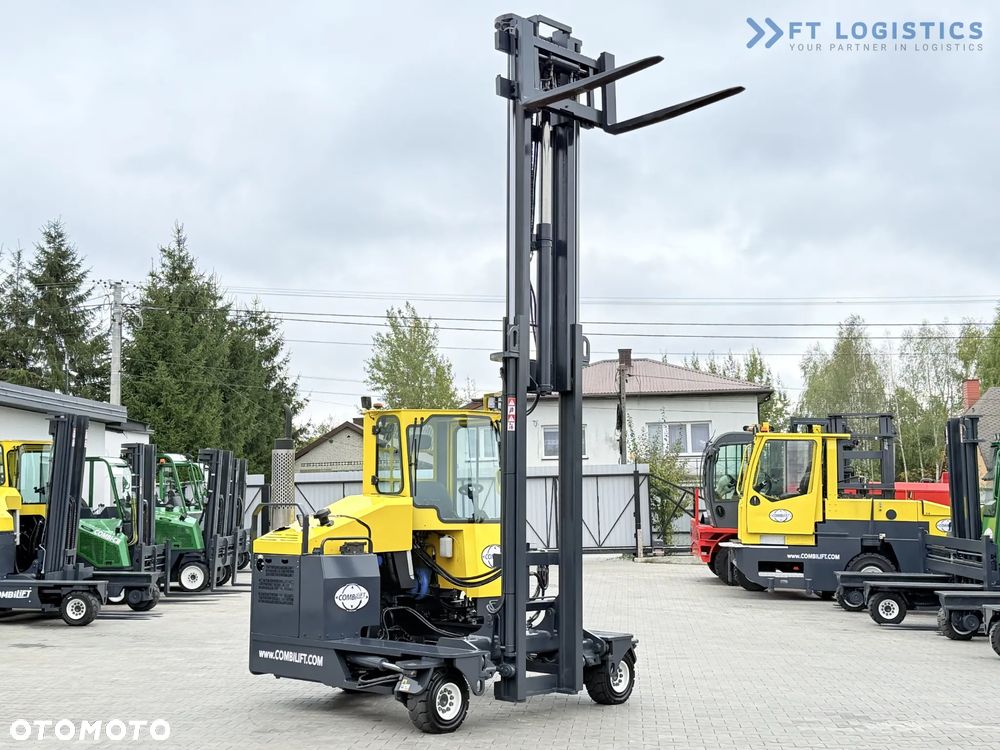 Combilift WÓZEK CZTEROKIERUNKOWY - WIELOKIERUNKOWY C4000 / GAS / DUPLEX 4600MM /JEDYNE 5614 MOTOGODZIN /  POZYCJONER WIDEŁ / PEŁNA KABINA - OGRZEWANIE / STAN IDEALNY / Szeroka oferta wózków czterokierunkowych i bocznych, dopasowanych do różnorodnych potrzeb i zastosowań - 36