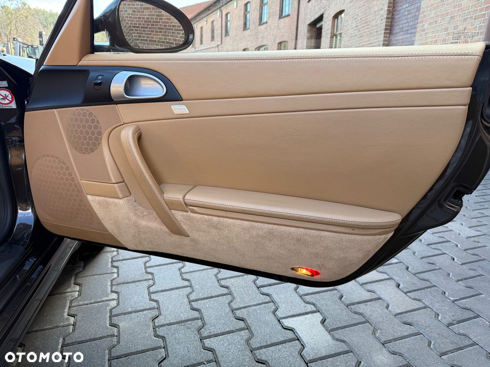 Porsche 911 Carrera 4S PDK - 33