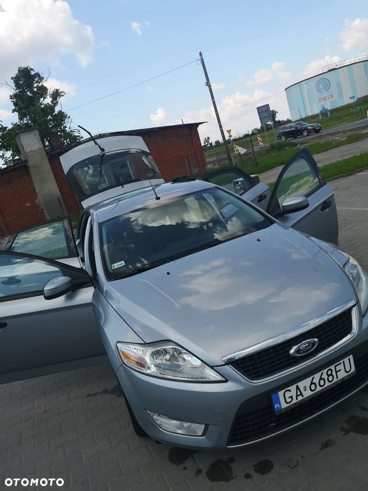Ford Mondeo 1.6 Ambiente - 1