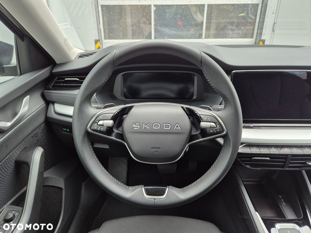 Skoda Octavia 2.0 TDI Drive Essence DSG - 29