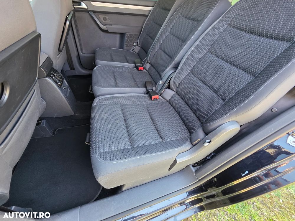 Volkswagen Touran 1.4 TSI STYLE - 10