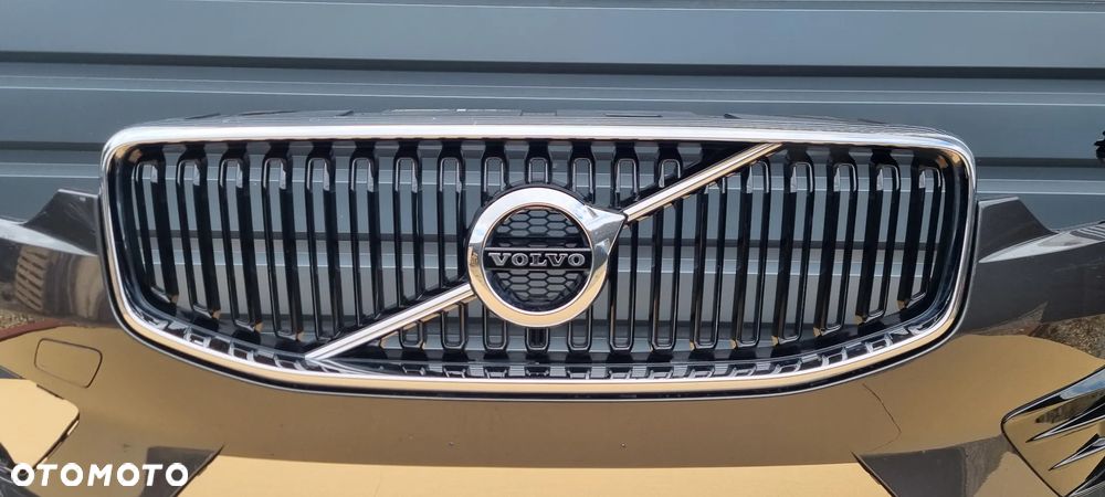 Volvo XC60 II R-DESIGN 2017- zderzak przód oryginał MA016 - 3