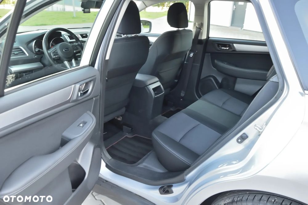 Subaru Outback 2.0D Active Lineartronic - 15