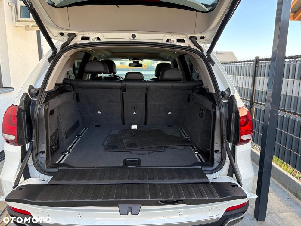 BMW X5 xDrive35i - 22