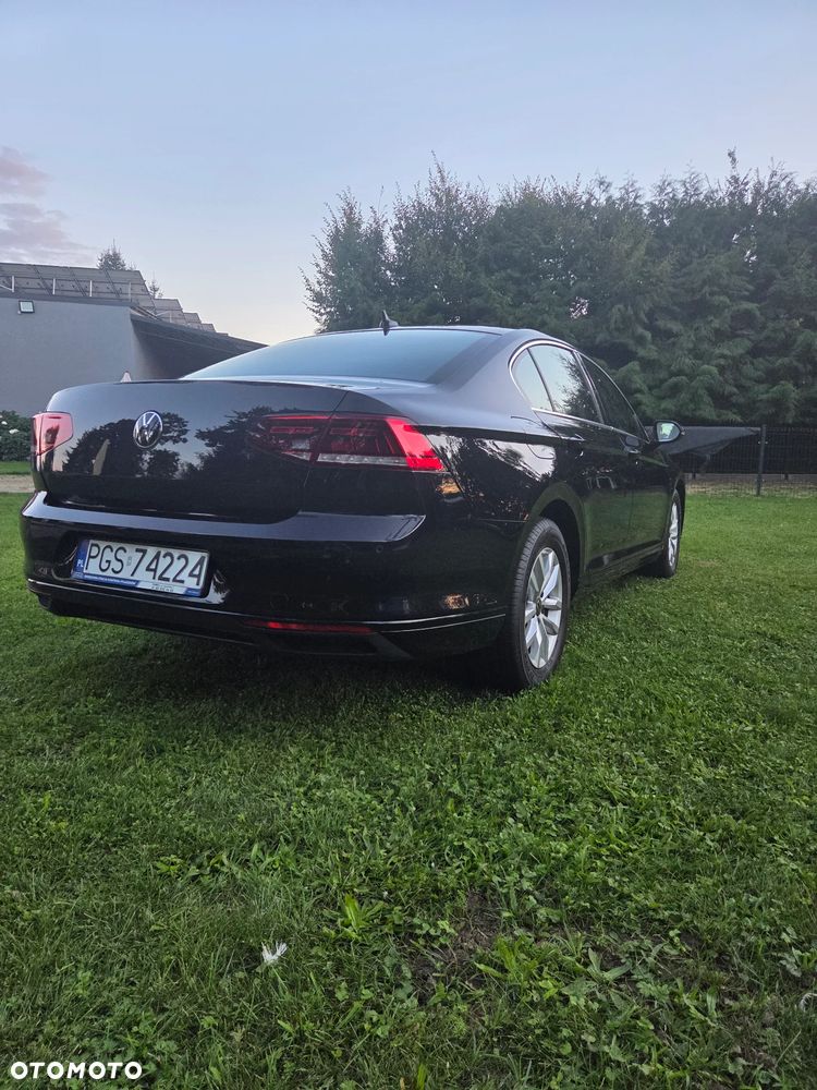 Volkswagen Passat 1.5 TSI EVO Elegance DSG - 9