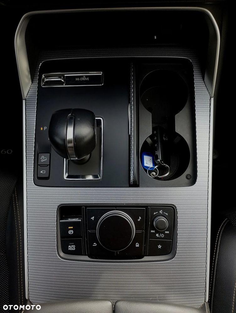 Mazda CX-60 - 12